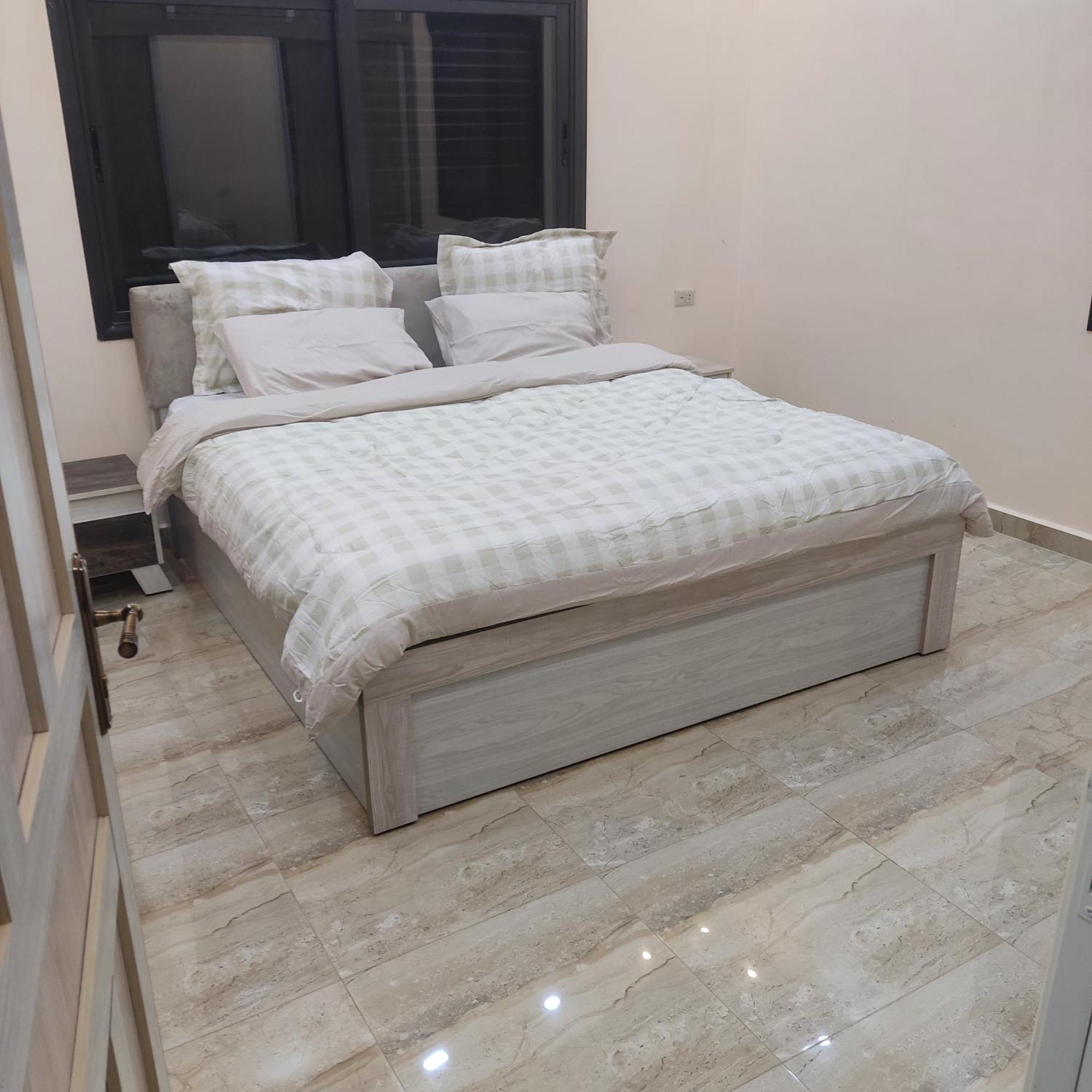 Lotus Housing For Furnished Apartments Джараш Экстерьер фото