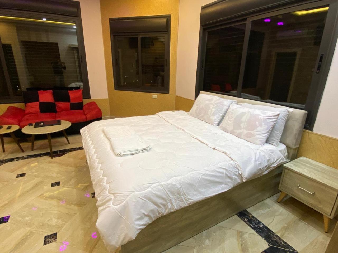 Lotus Housing For Furnished Apartments Джараш Номер фото